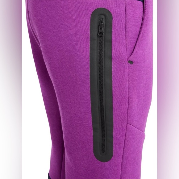 Kids Nike Tech Fleece Bold Berry Pants Size L. NWT! - Picture 4 of 8
